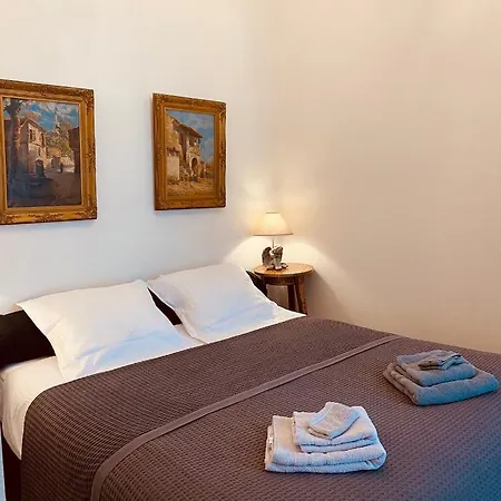 Club Napoleon Apartamento *